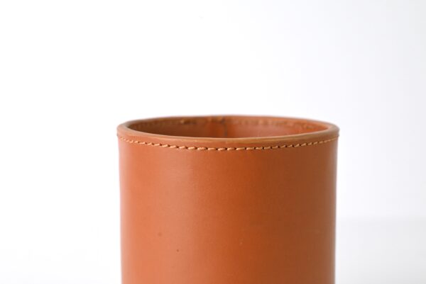 Round Pen Holder - Image 6