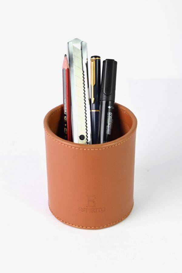 Round Pen Holder - Image 9